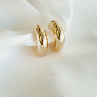 Lyla Chunky Tube Earrings